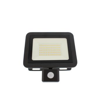 LED-Floodlight-with-sensor-1
